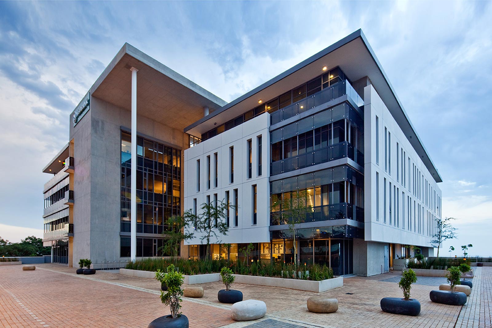 Nedbank Head Office – Umhlanga Ridge, Durban (Joint Venture with DHK Architects)